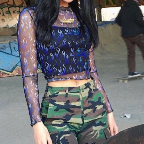 Bundle of 2 Mesh Shirts - Picture 4 of 10